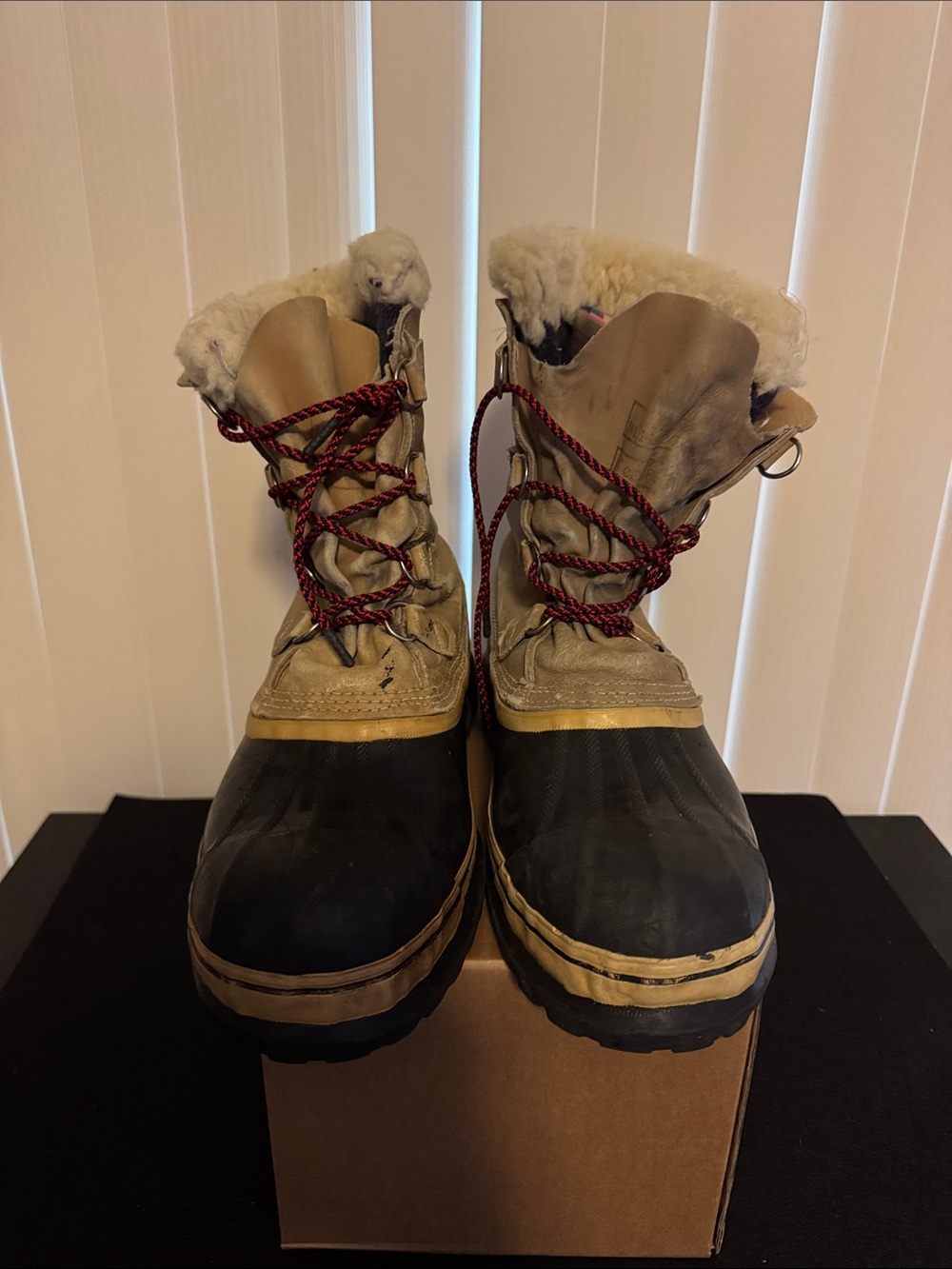 Sorel Men's Tan and Black Waterproof Winter Boots with Red Laces